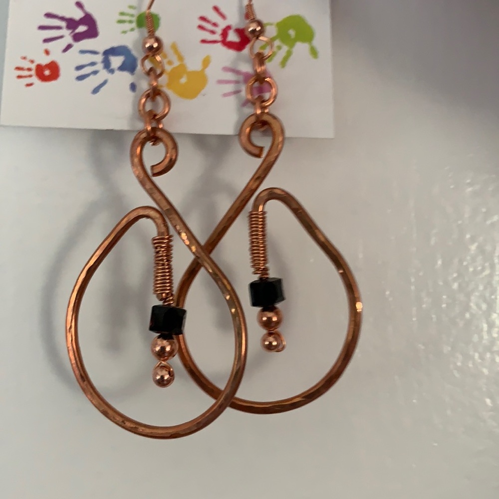Hand hammered copper earrings